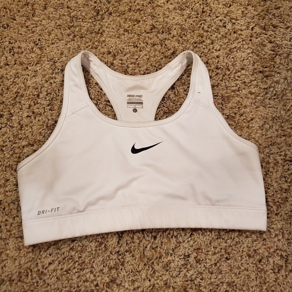 Nike Dry Fit Sports Bra - L
